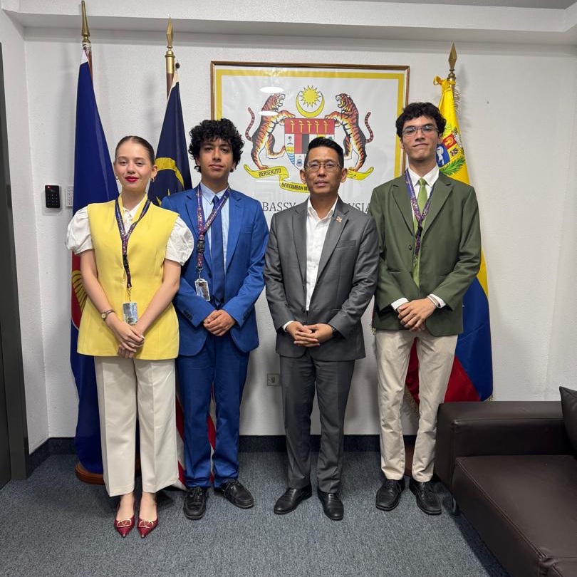 MYEmbCaracas's tweet photo. On 28 October 2025, the Embassy of Malaysia was pleased to welcome a study visit from students of the Central University of Venezuela (UCV). https://t.co/wG37Gc6e28