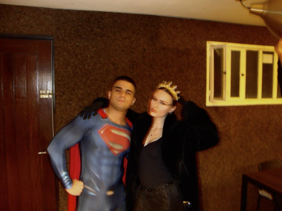 vectorpeep's tweet image. What's the "S" stands for?