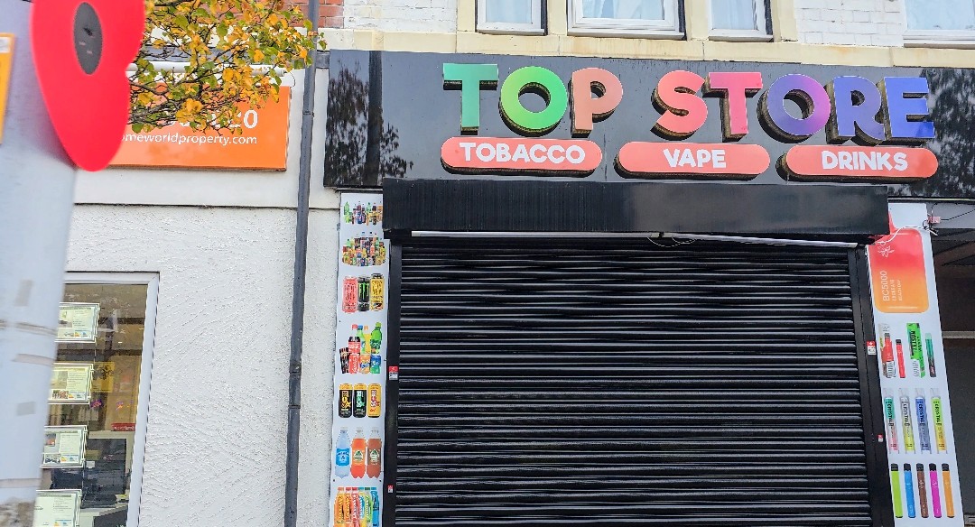 vape shop nantwich POLICE TAKE 'SWIFT ACTION' AGAINST CREWE VAPE SHOP INVOLVED IN ORGANISED  CRIME. 🚨 https://t.co/baC5jFBurO