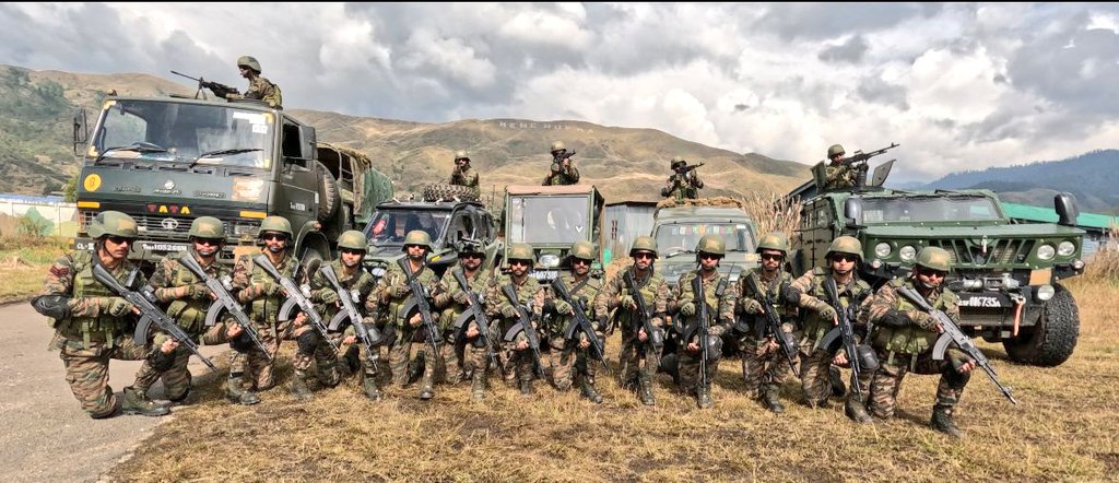 prodefkohima's tweet image. 🇮🇳 Exercise Poorvi Prachand Prahar exemplifies the #IndianArmedForces’ precision mobilisation, rapid force projection, and joint operational readiness in the Eastern Himalayas.

🪖 The #triservice exercise highlights seamless interoperability, refined TTPs, integrated unmanned…