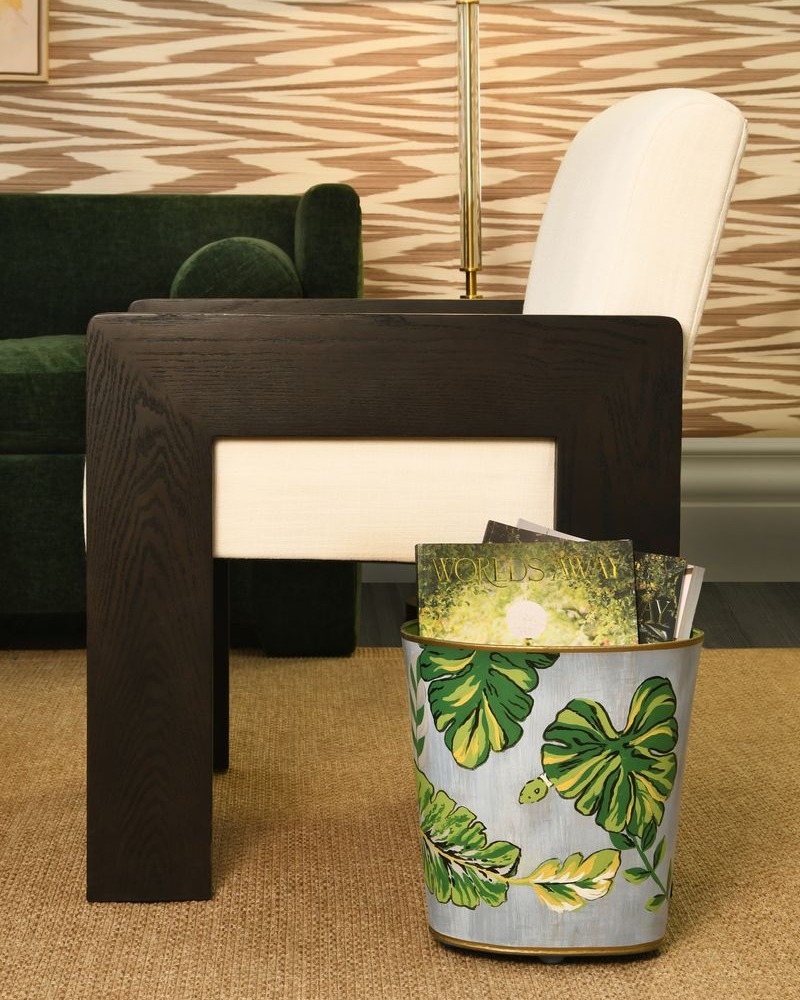 Our WBTROPIC oval wastebasket brings tropical vibes and bold style to even the smallest corners of your space! 🌿🐍

Pictured: ASTOR ES, WBTROPIC, TARRON ABR
#WorldsAway