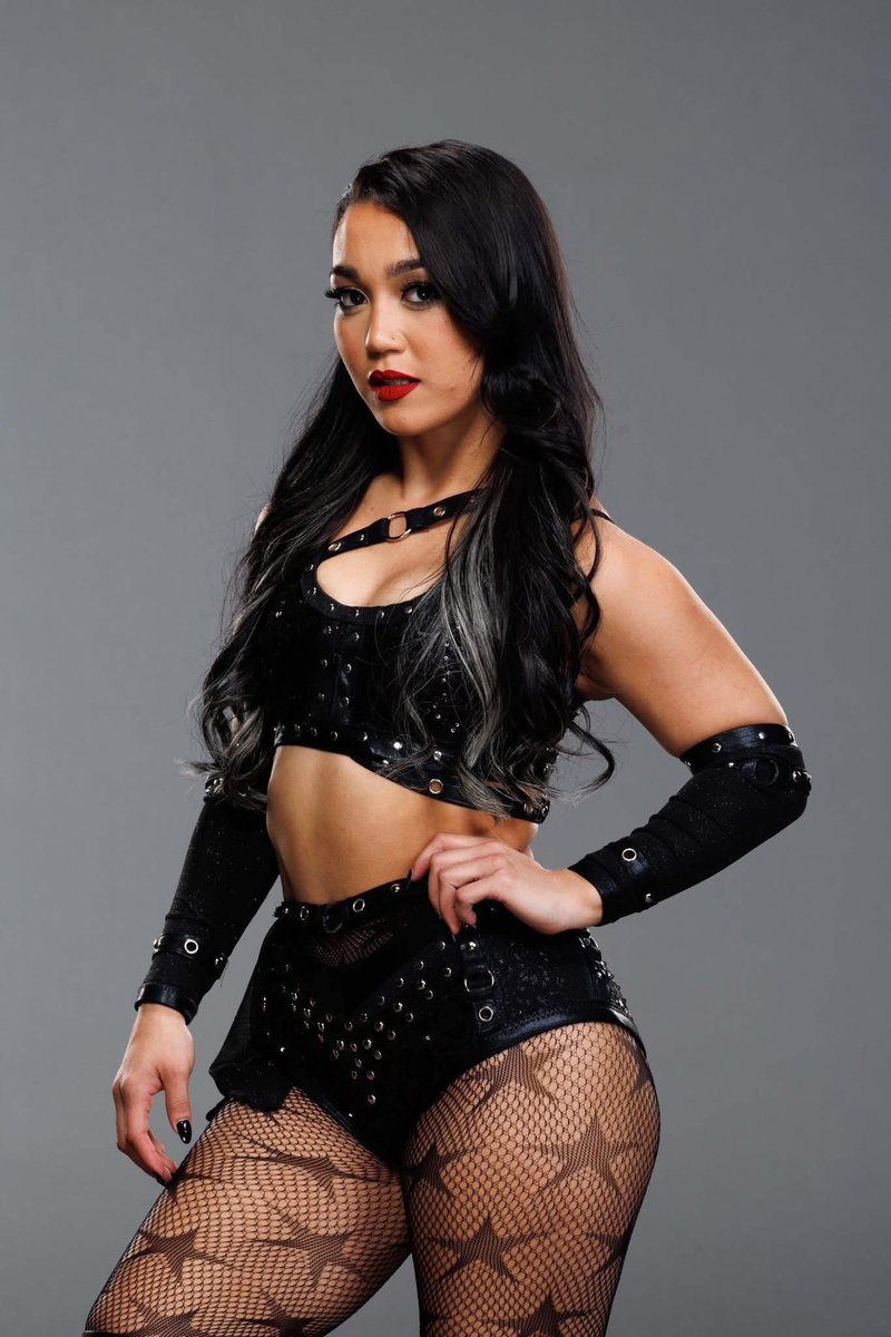 Angel_rxchess's tweet photo. Happy 24th birthday to The Prodigy @roxanne_wwe 

🎂🫶🏼❤️‍🩹🥳 @IAmTheRealATG https://t.co/DiBgvfsBeh