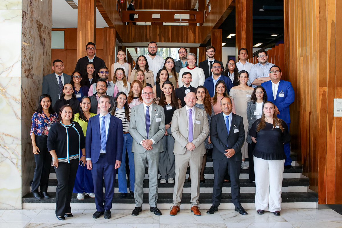MarianJavierS's tweet photo. A few weeks ago, I had the opportunity to participate in the OMI-MEX with @WeillCornell Seminar in Neurology in Mexico City 🇲🇽. It was a truly inspiring experience, learning from dedicated faculty and meeting incredible colleagues. Thank you for the opportunity! @AMSAMEXICO https://t.co/DqGPe3nseB