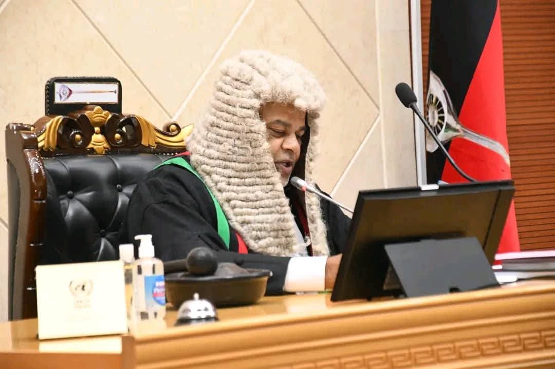 clementkledo's tweet photo. Malawi's 5-week mid-year budget meeting starts Nov 5. Parliamentary leaders for DPP, MCP, UTM &amp; UDF announced. Budget review statement set for Nov 21, with final adoption Dec 5. 🇲🇼 https://t.co/2AJP9nfN2t