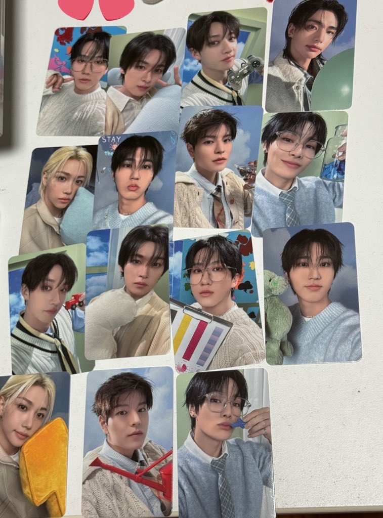 myivewho's tweet photo. 스트레이키즈 스키즈 스테이 5기 키트 포카 증사 네컷 양도

FANCLUB STAY 5th Kit pc sell
ID PHOTO UNIT 4CUT
MESSAGE CARD STICKER

Eng ok! Wts
skz straykids sell pc pob 방찬리노창빈현진한지성필릭스승민아이엔 Bangchan Changbin Leeknow Han I.N Hyunjin Seungmin Felix leebit 리빗 md https://t.co/xvZxfbqkUV