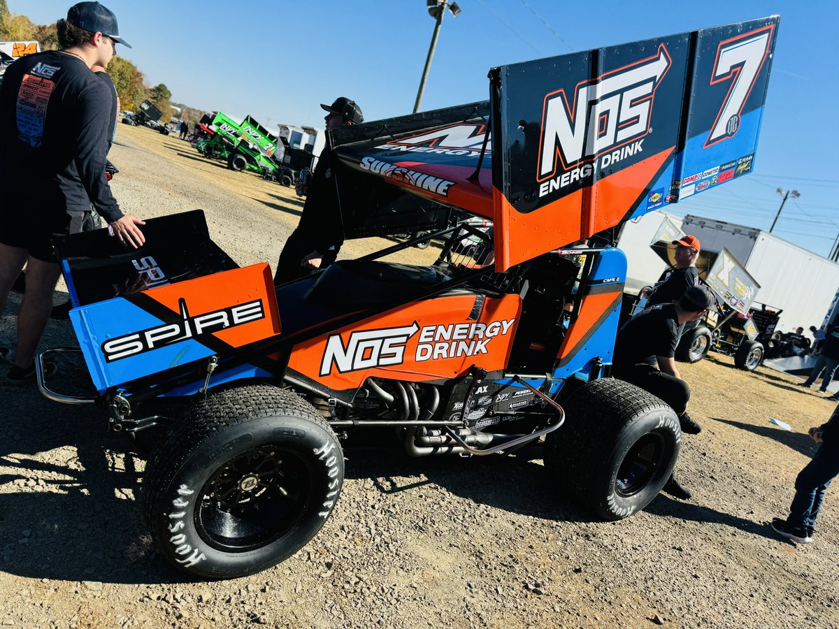 WorldofOutlaws's tweet image. Last year the @ClausonMarshall/@NosEnergyDrink #7BC won the @WorldFinals finale!

That was with @TyCourtney7BC behind the wheel, and tonight @GioScelzi continues to fill in for Sunshine.

Hot Sauce won a #WoOSprint race at @TheDirtTrack in 2019.