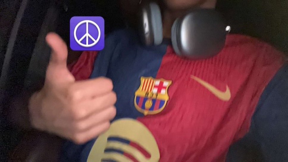 إذا تذكَّرته طَاف السُرورُ على
قلبي، فكيفَ بهِ في يومِ لُقياه ❤️.
#BarcaDay
 #برشلونة_كلوب_بروج