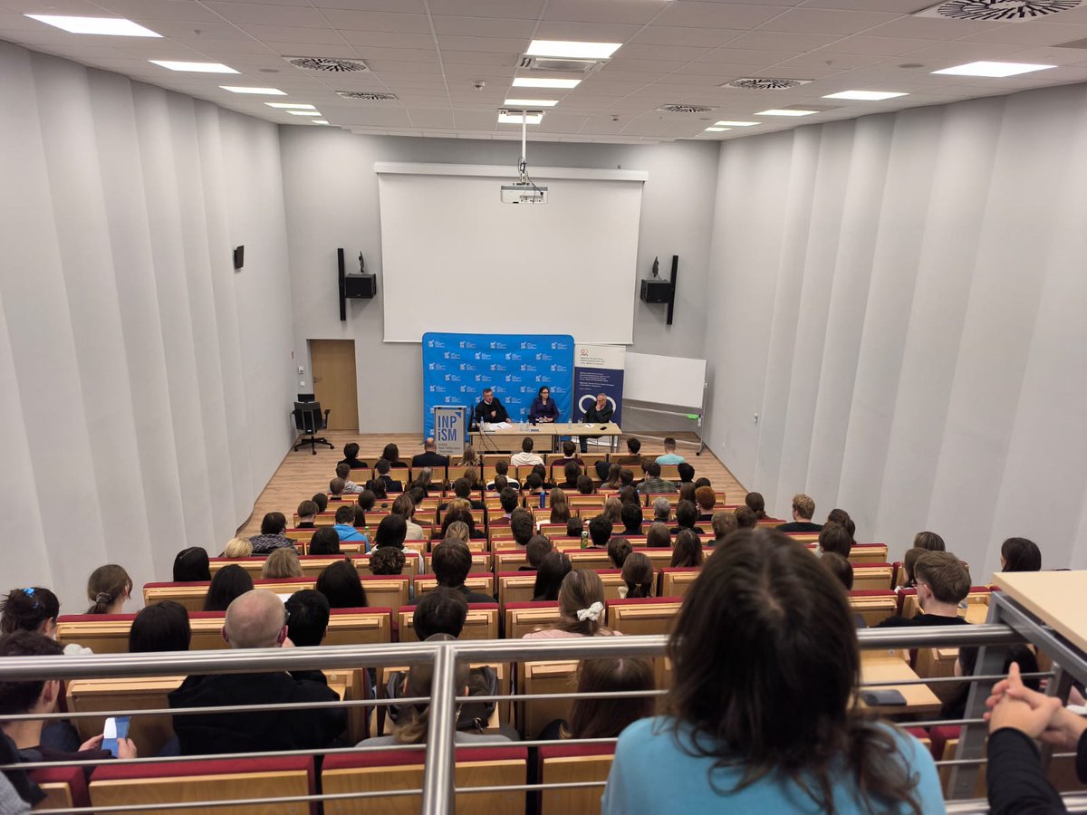 Na <a href="/WSMiPUJ/">Wydział Studiów Międzynarodowych i Politycznych UJ</a> odbyło się kolejne spotkanie w ramach Jagiellońskiego Forum Dyplomatycznego, które <a href="/RODMKrakow/">RODM w woj. śląskim i małopolskim</a> miało przyjemność współorganizować ☺️

O dyplomacji i polityce francusko-amerykańsko-izraelskiej miałam przyjemność rozmawiać z amb. <a href="/mmagierowski/">Marek Magierowski</a>  oraz amb. Tomaszem