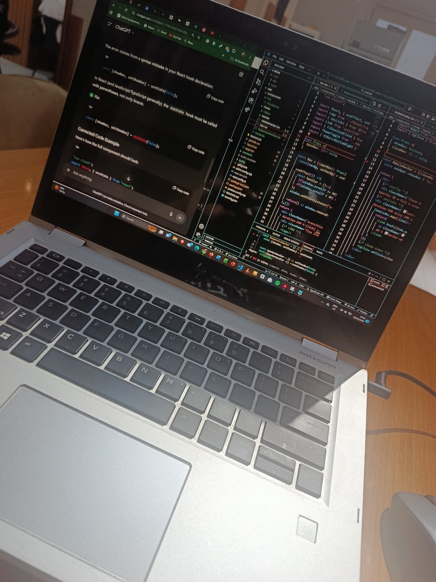 Bok_Vee's tweet image. After trying to debug for a while just to realize that you used {} to call your useState hook instead of ()....
It might be JUST but it is not JUST. 
AI can make your problem solving life easier. 
#TechFamily #tech