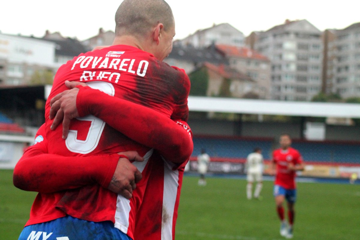 🎖𝗥𝗨𝗙𝗢 𝗘𝗡𝗧𝗥𝗔 𝗡𝗔 𝗛𝗜𝗦𝗧𝗢𝗥𝗜𝗔 𝗗𝗢 𝗢𝗨𝗥𝗘𝗡𝗦𝗘❗️

⚽️ O madrileño é o xogador máis veterán en anotar un gol co Ourense con 39 anos, 10 meses e 4 días dende Terceira Rexional.

😯 Naquela temporada anotaron: Julio Álvarez, Ramón Dacosta, Chechu, Adolfo e Santi.
