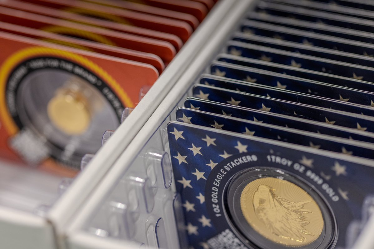 scottsdalemint's tweet image. Secure. Verified. Authentic.
Certi-Lock® packaging keeps every coin protected and verifiable — from mint to your hands. 🔒

#CertiLock #ScottsdaleMint #GoldStackers #SilverStackers #Bullion #CollectibleCoins