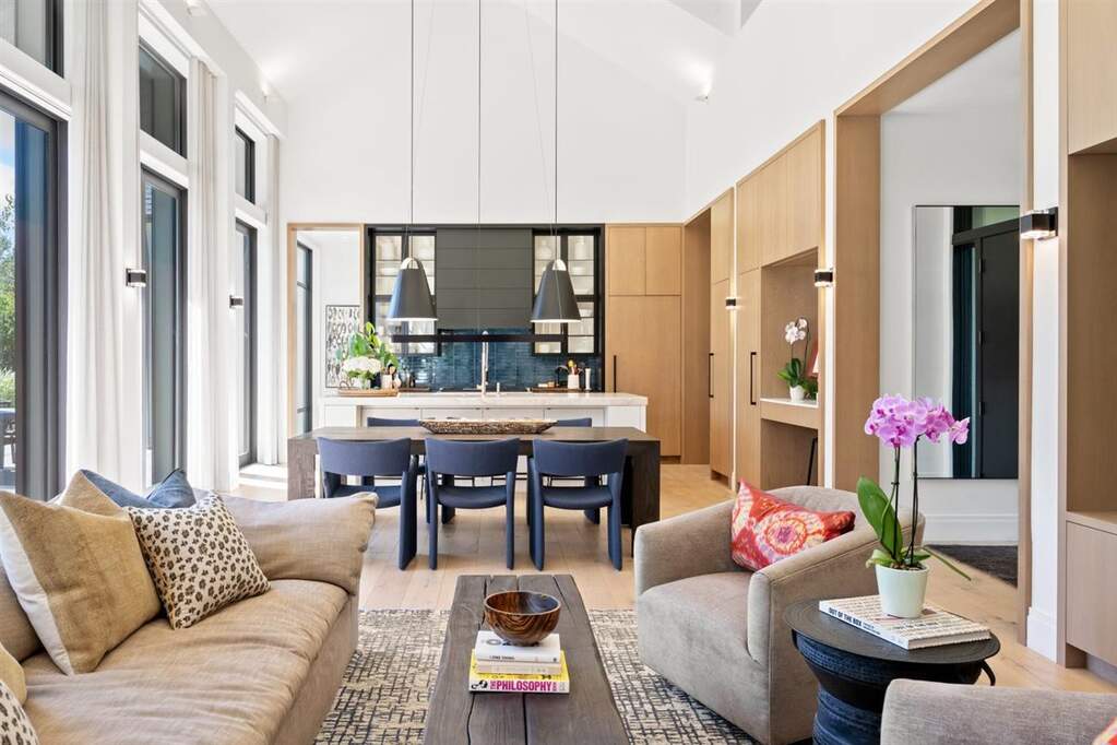 @properties tweet media