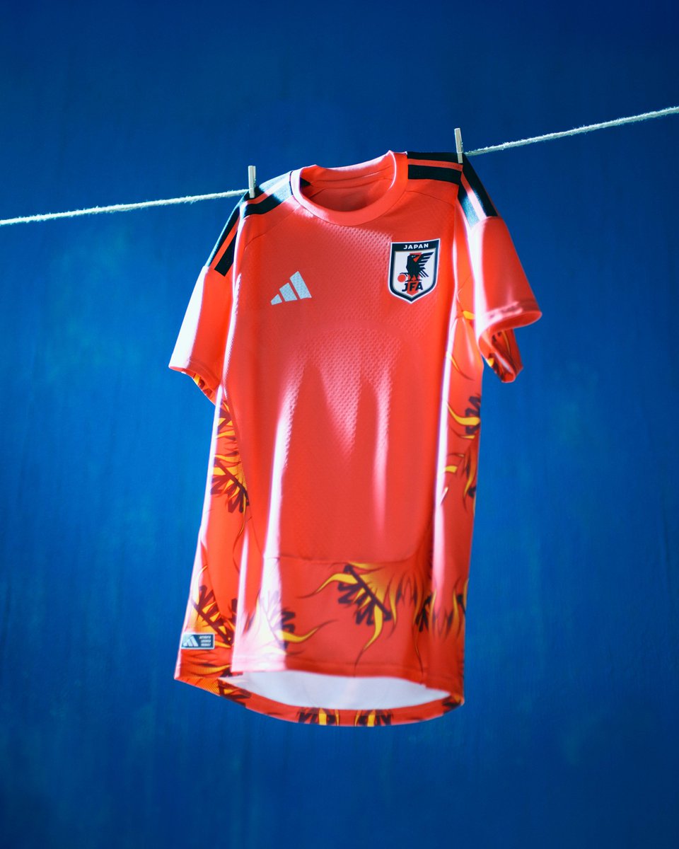 Classic Football Shirts tweet media