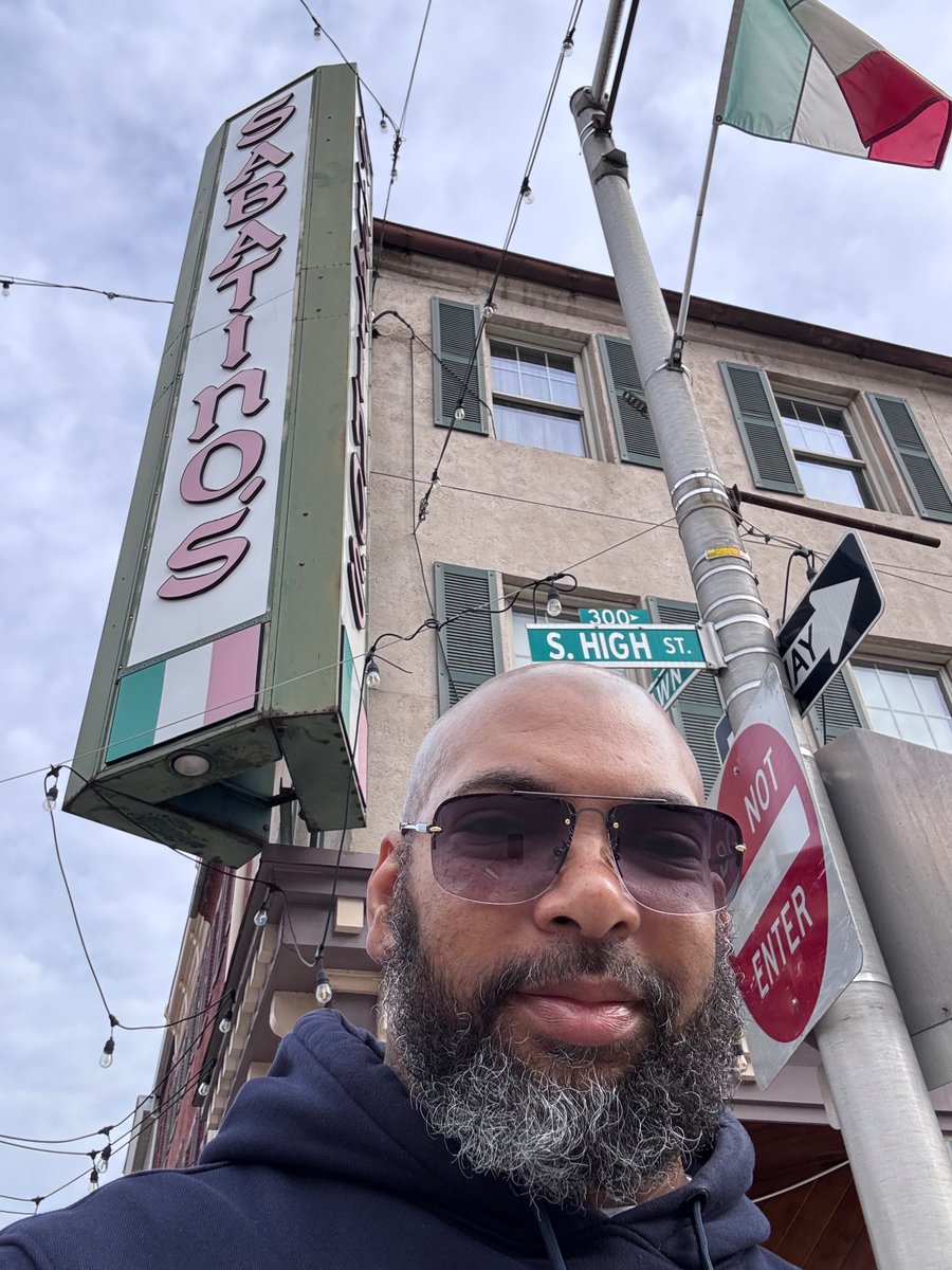 LapsedHollister's tweet photo. @TheLapsedFan you goddamn right I am at Sabatino's having lunch like I'm one of the Horsemen back in '87 or Jimmy Barnett making a deal with Dusty and Crockett #lapsedx #11yearsstrong #tlfx https://t.co/ScrFYw04uv