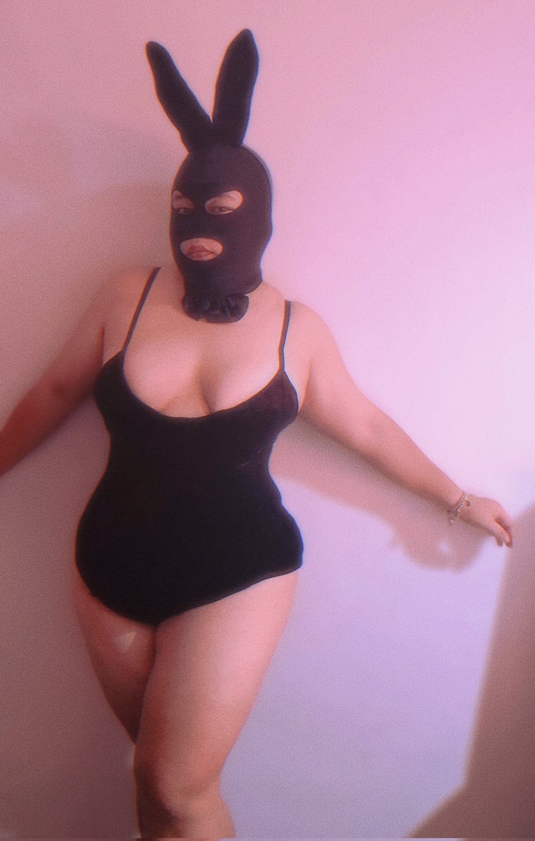 PHINKFAH96's tweet photo. Hello everyone!!🐷🖤

This is my other side. I love to get fucked like a cheap dirty whore. Please use all my holes however you like https://t.co/xX48TPJUHM