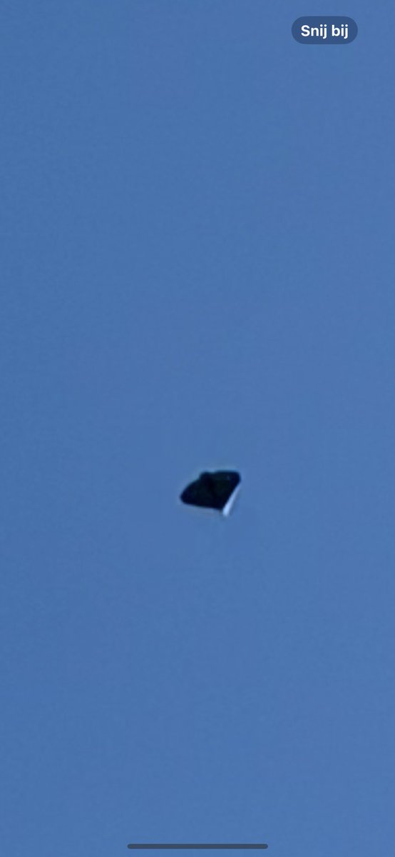 Wie weet wat dit voor drone is? Vloog vanmiddag boven <a href="/tricht/">e</a> #tricht