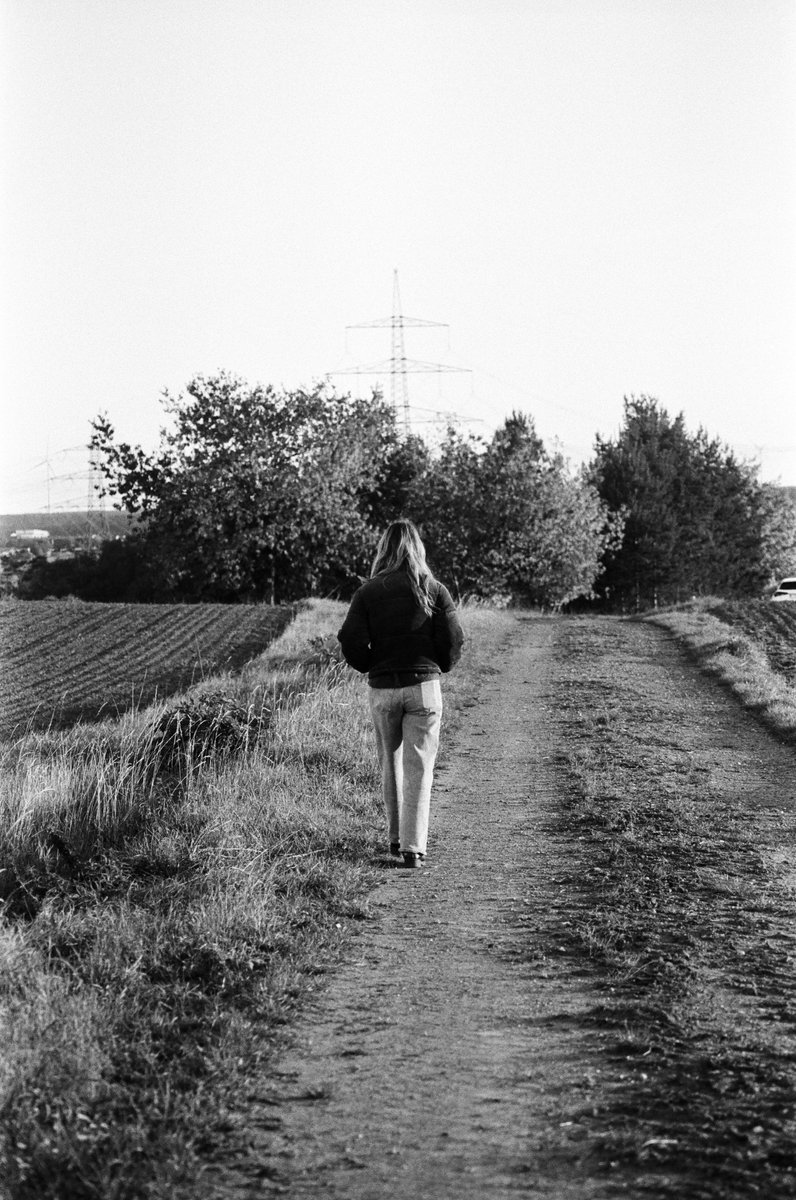 Strolling around the countryside
Eastman Double-X 5222