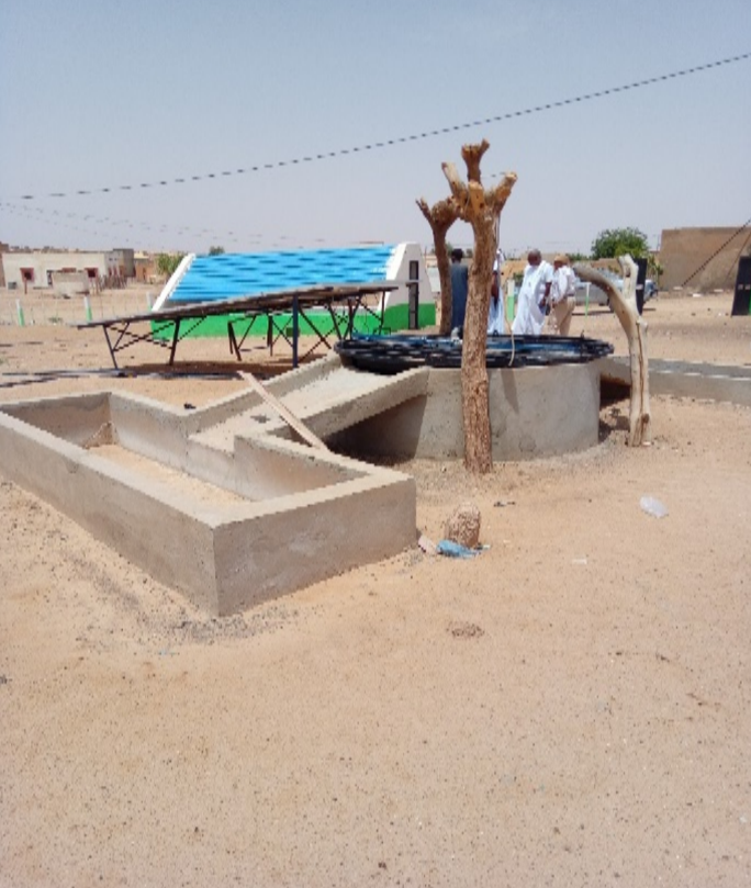 Ruralities52's tweet photo. 🌞 Solar-powered farming in Agchourguitt!
A community farm grows crops + raises chickens using a 130m well and solar panels.
🚧 Challenge: Water remains limited, deeper drilling is needed to secure long-term production.
Full story: https://t.co/CUsLiAlZtX https://t.co/KjR2WwQdlG