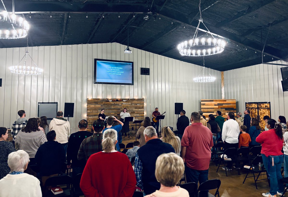 tccamarillo's tweet photo. Sundays are the best days!

We would love to spend tomorrow morning with you at TCC. Church starts at 10 a.m. at The Shop Event Venue, 1585 S.E. 58th Ave.

https://t.co/7tiPRU4aTS https://t.co/T59ek2jfbG