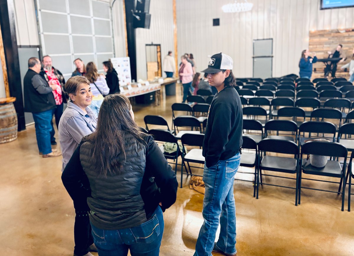 tccamarillo's tweet photo. Sundays are the best days!

We would love to spend tomorrow morning with you at TCC. Church starts at 10 a.m. at The Shop Event Venue, 1585 S.E. 58th Ave.

https://t.co/7tiPRU4aTS https://t.co/T59ek2jfbG