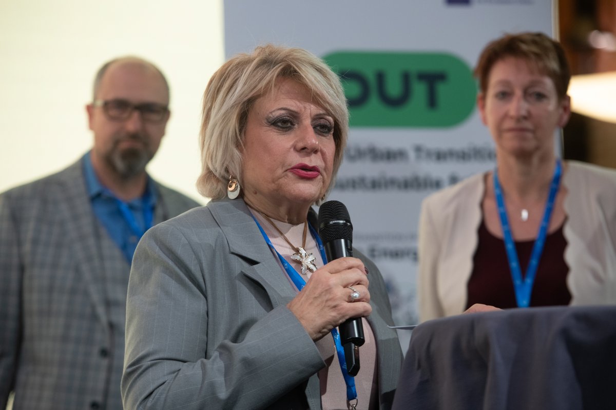 Joanna Drake tweet media