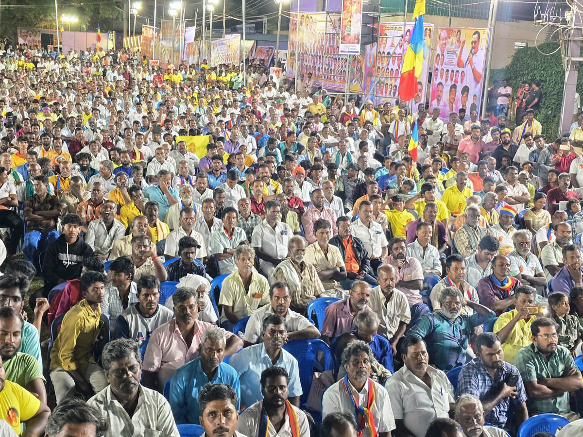 draramadoss's tweet photo. உரிமை மீட்க… தலைமுறை காக்க" பயணத்தில், தருமபுரி மாவட்டம், பாப்பிரெட்டிப்பட்டி சட்டமன்றத் தொகுதி, கடத்தூரில் உரையாற்றிய போது..!

#உரிமைமீட்க | #தலைமுறைகாக்க https://t.co/wCefvx4ox2