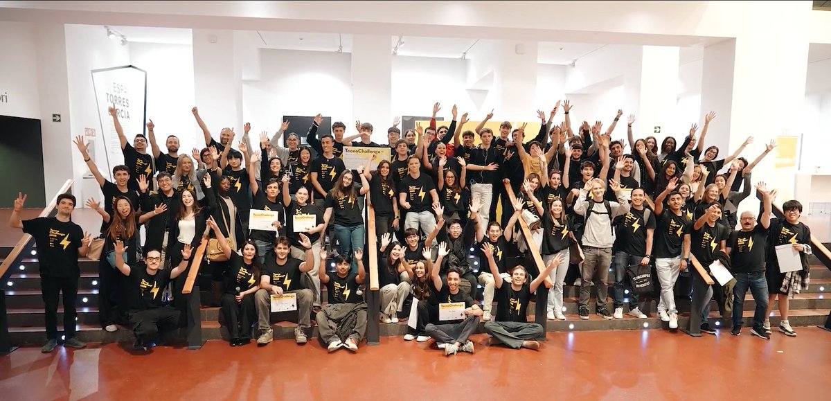 TecnoCampus's tweet image. 📣 #Notícia | El #TecnoChallenge reuneix 70 estudiants per debatre solucions accessibles a la informació pública, desenvolupar les competències emprenedores i intraprenedores dels estudiants, potenciar el vincle empresa-universitat.

📰 Més informació⤵️
tecnocampus.cat/noticias-ca/el…