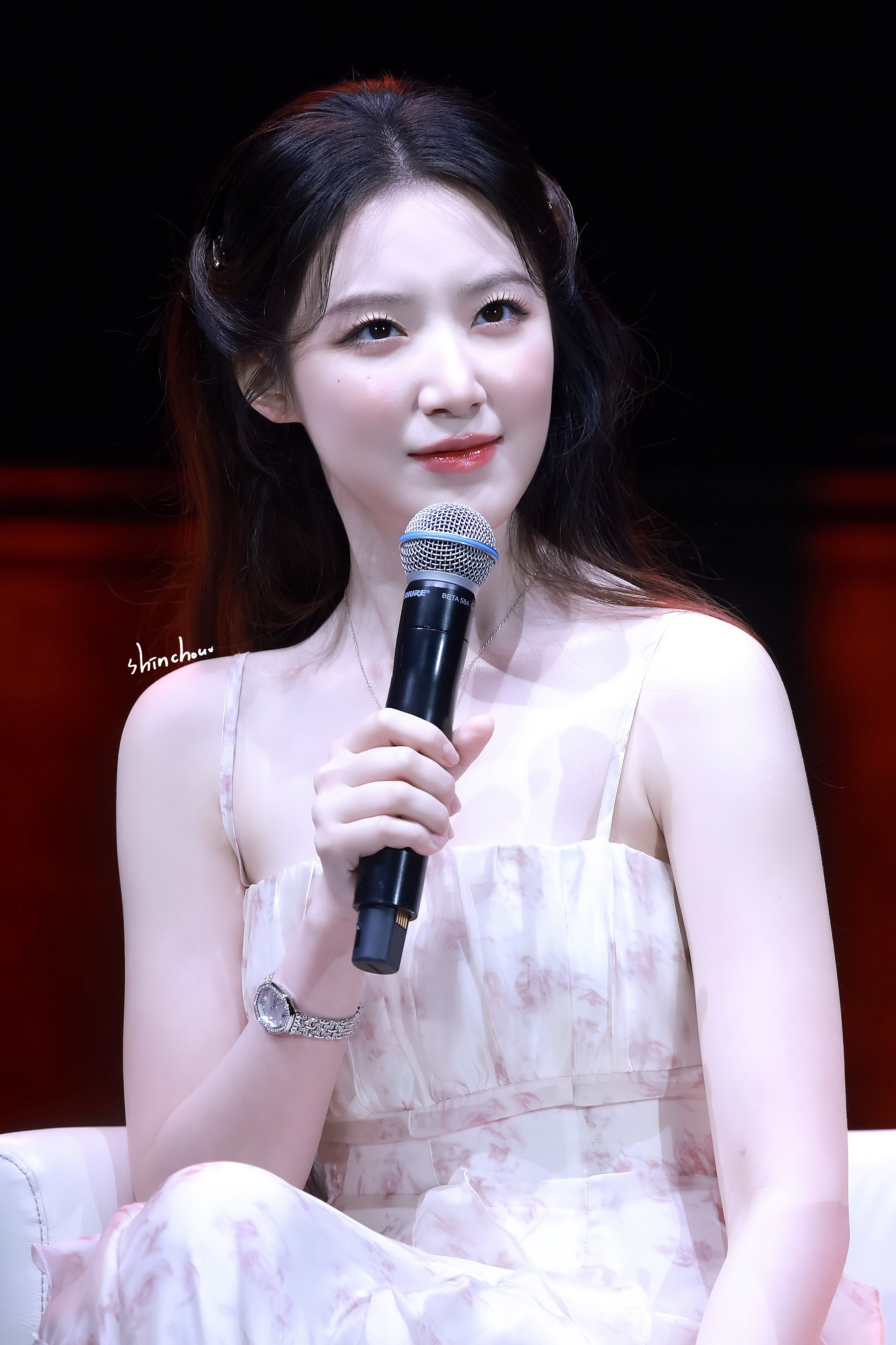 G5AgsOfa0AAewPl?format=jpg&name=4096x4096