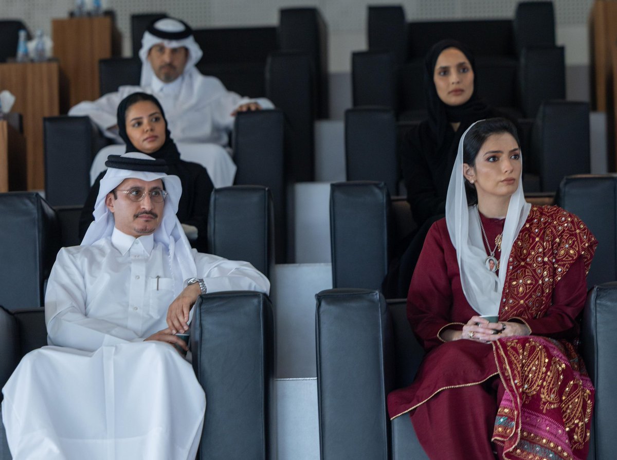 MediaCellPPP's tweet image. First Lady Bibi @AseefaBZ visited Qatar Foundation in Doha on the sidelines of the 2nd World Summit on Social Development. She was received by CEO Yousif Al-Naama and senior officials, who briefed her on QF’s role in education, research and community development.