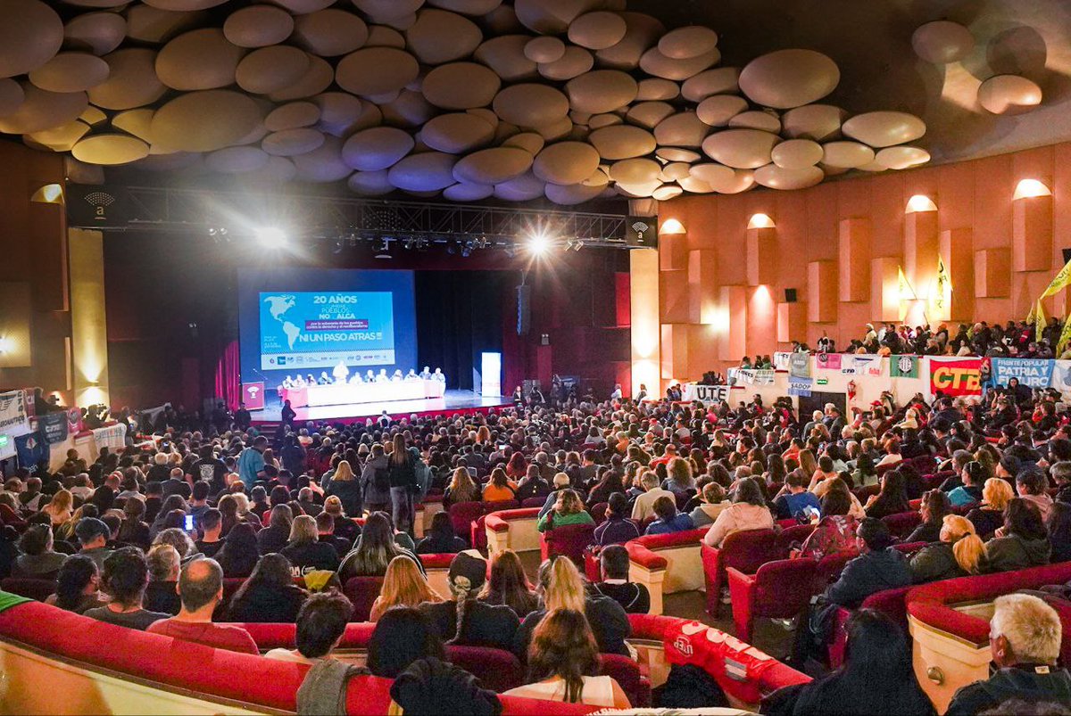 🌎Cerramos en Mar del Plata las jornadas de conmemoración por los 20 años del NO al ALCA y la Cumbre de los Pueblos.

A dos décadas de aquel histórico grito de soberanía, dirigentes sindicales, sociales y políticos de toda América Latina reafirmaron el compromiso con la unidad,