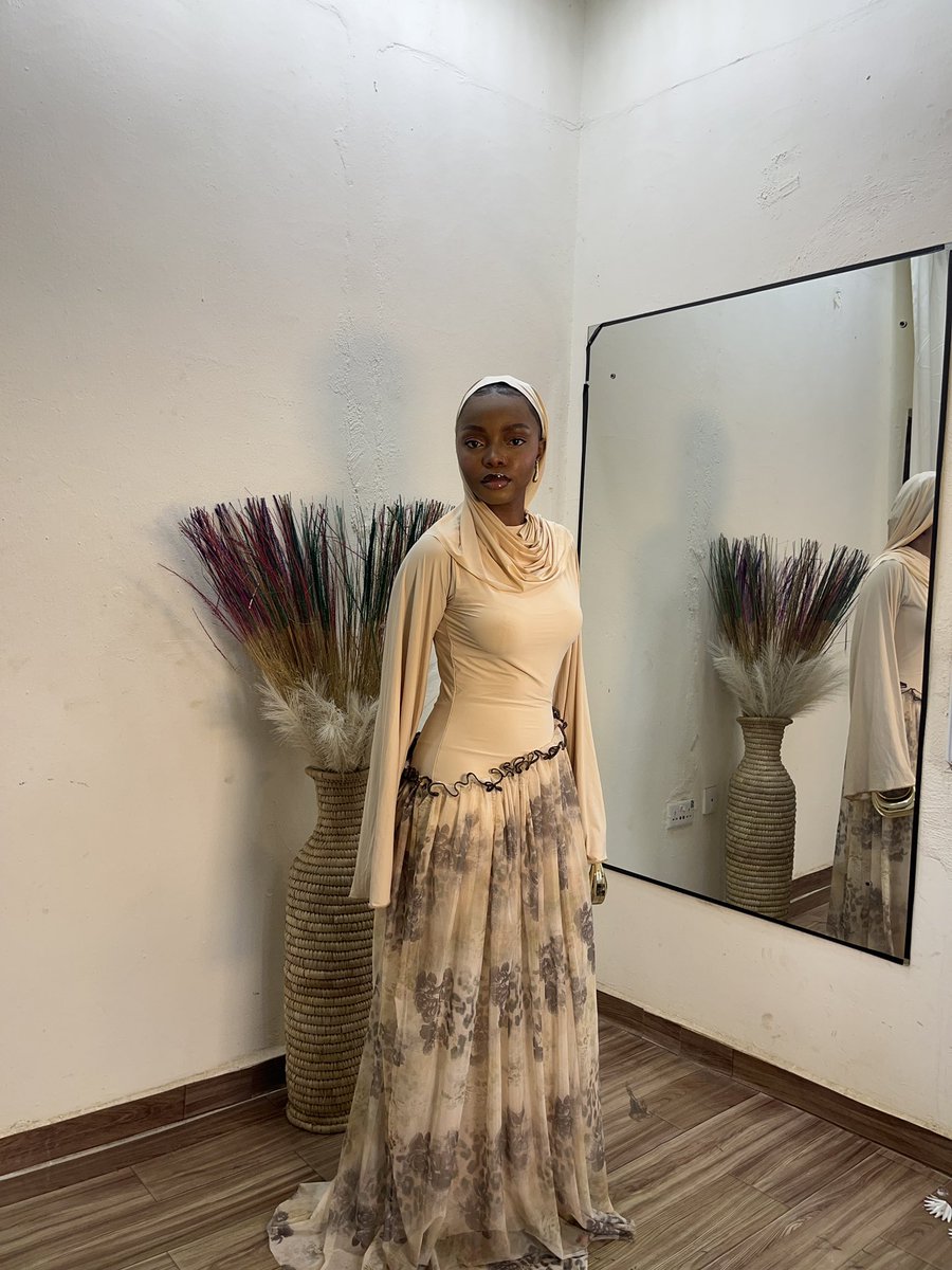 __acid_ity's tweet image. I’m sorry my love…maybe you need to doll up and have a date to cheer yourself up. 

I have gorgeous dresses for you if you wanna do that