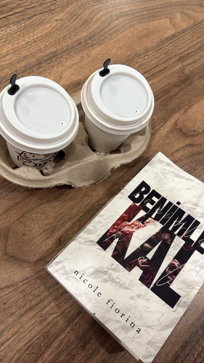 “İkimizde berbat durumdayız, sen benim mükemmel dibe vuruşumsun.” Ona doğru eğildim. “Birlikte dibe vurmanın nesinin harika olduğunu bilmek ister misin?”

Ollie gülümsedi. “Neymiş?”

“Buradan sonra sadece yukarı çıkabiliriz.”