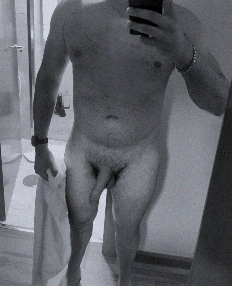 Friendslfucl's tweet photo. Quem quer ver a querida comida de 4?  Domingo vamos ao motel.
Fiquem atentos para verem o que se vai passar lá.
#chudai. #pussy 
@humorqbrado
@BronhaDivulga 
@casal_safados_ @ClubeCuckold @Lady__Dark_ https://t.co/AtK2CS67sl
