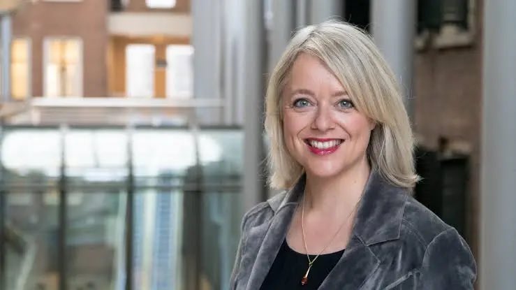 Agnes Mulder wordt de nieuwe commissaris van de Koning in Drenthe. Zij is vanmiddag door het Drents Parlement aanbevolen aan de minister van Binnenlandse Zaken en Koninkrijksrelaties.

Van harte gefeliciteerd, Agnes!