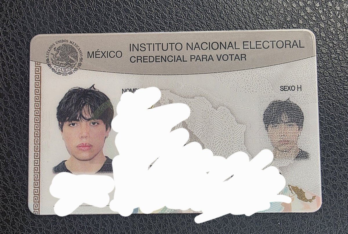 FINALLY got my new ID after it was stolen at twitchcon les go