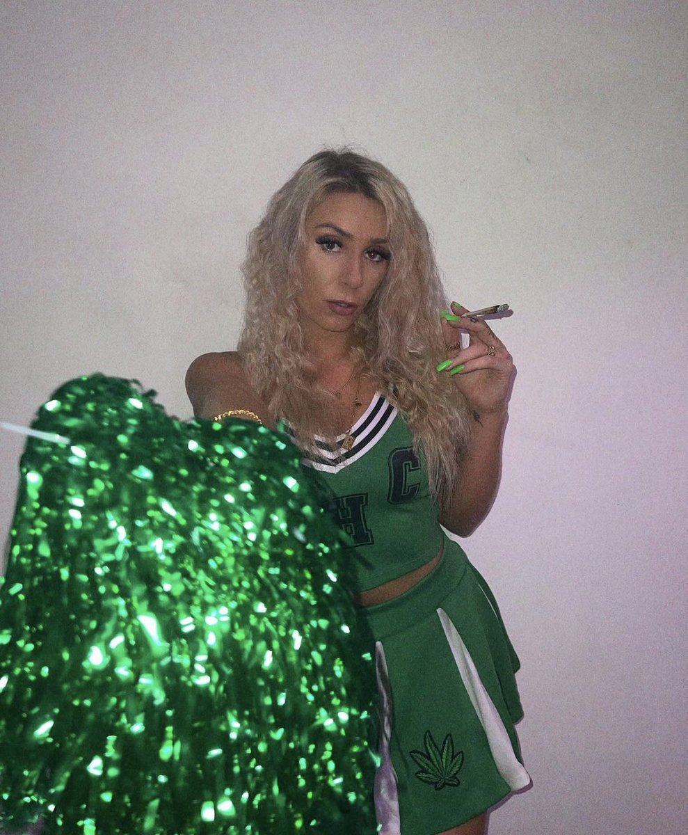 420Jayde's tweet photo. Team THC #halloweed ๐ฟ๐ฃ https://t.co/as9m2KQtv8