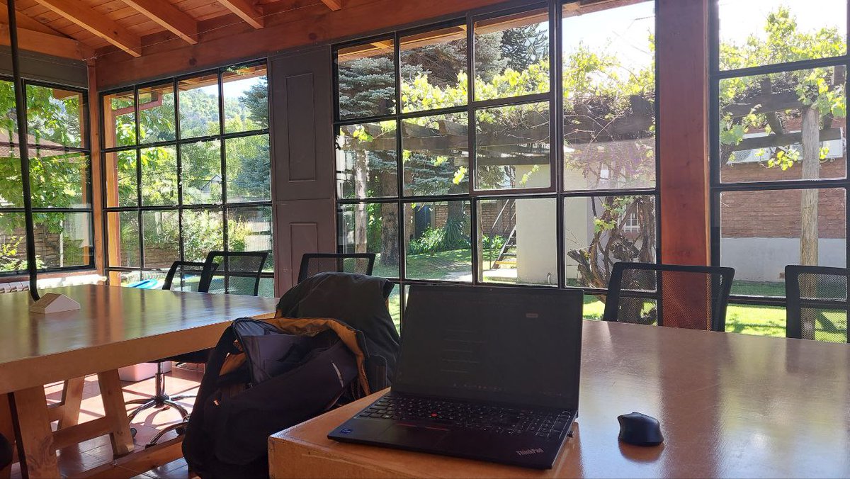 Estuvimos en el arranque de la onchain residency <a href="/JoinEdgeCity/">Edge City</a> y fue espectacular 🙌🏻

Gracias <a href="/orishim/">ori shimony</a> y equipo por la invitación a aprender más sobre cómo integrar blockchain al mundo real

Seguimos la conversación en <a href="/EFDevcon/">Devconnect ARG - the first Ethereum World’s Fair</a> 🤓