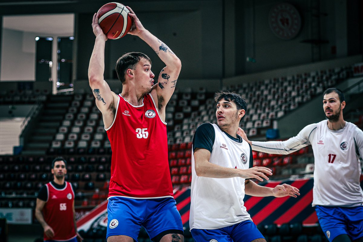 📸 Günü çift antrenman ile tamamlıyoruz. ✌🏼