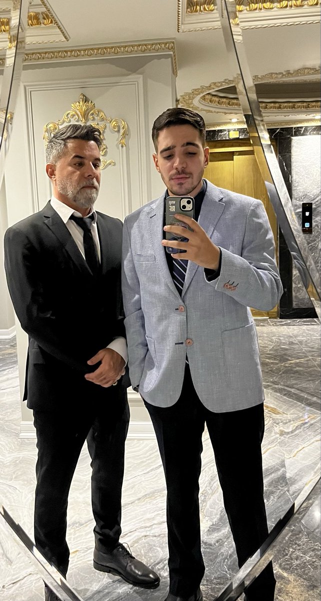 Parhmra's tweet image. همراه بابا رفتیم عروسی