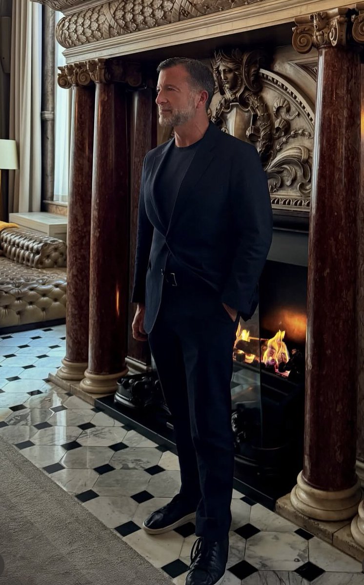 nickLehmanreal's tweet image. You should take those shades off~OW
#smart #architecturelovers #Architectural_engineer