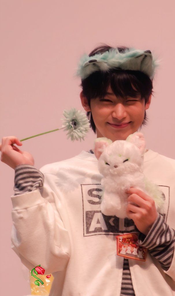 sumookin's tweet image. I vote for #ENHYPEN on #2025MAMAVOTE