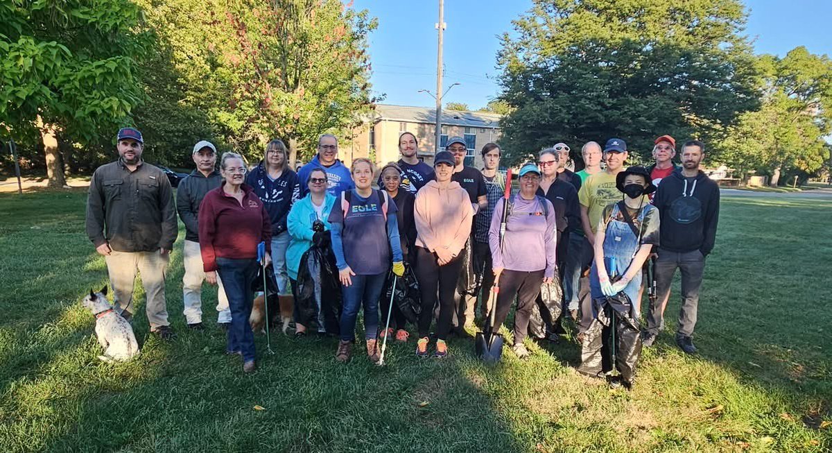 MichiganEGLE's tweet image. For the third year in a row, #TeamEGLE joined Michigan Waterways Stewards to clean up the Grand River in Lansing — clearing litter, removing invasives, and planting trees to keep the community healthy and beautiful. 🌊💪🌳 tinyurl.com/bdfkwc9v #MIEnvironment