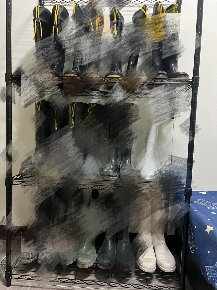 Rubberboots61 tweet media