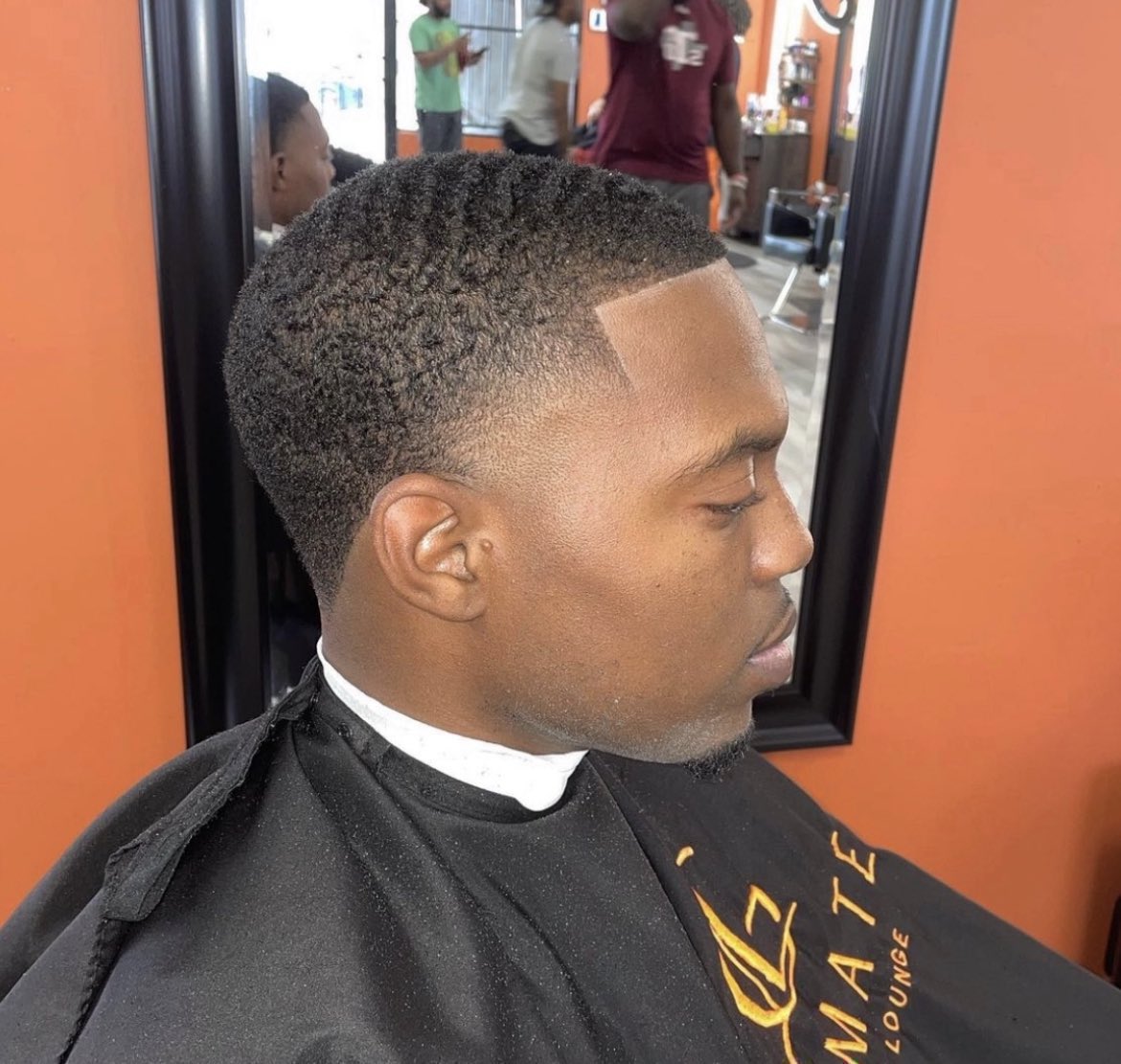 trapkutz's tweet photo. @lottsnomad Located In SW Houston If You’re Looking For A Barber 

- Solid Prices 
- All Naturual (Enhancements Offered Upon Request)
- Appts Available
- Mobile 
- Check Out My IG @trapkutz 

DM Me Let’s Work 💪🏾 https://t.co/flvSspvjE2