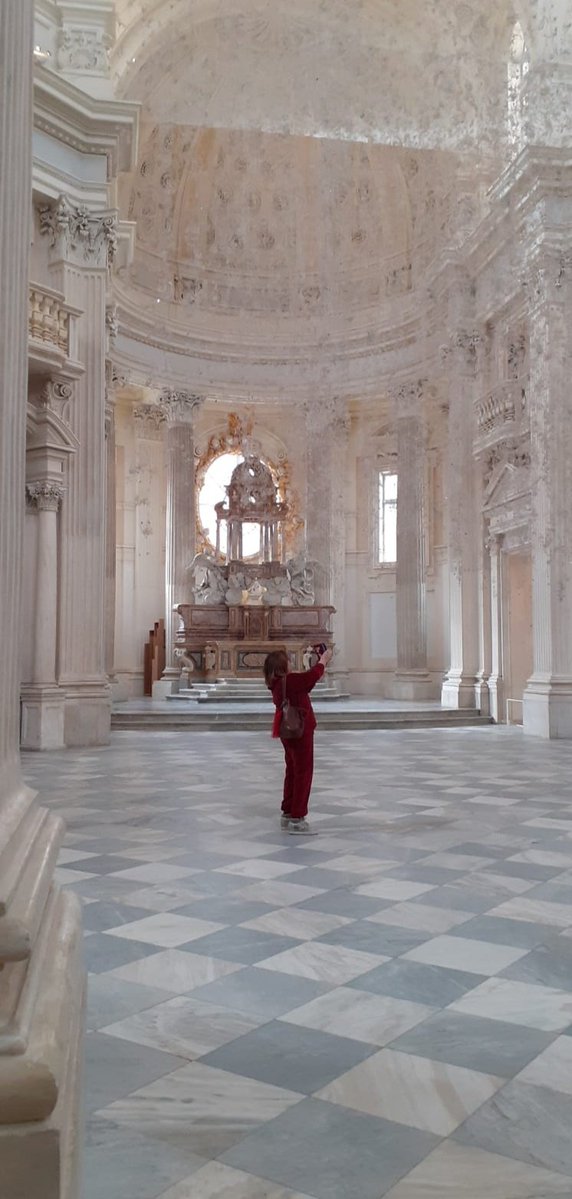 carlanna35's tweet image. Certi luoghi.
C&apos;erano una volta i re.
Venaria Reale chiesa.