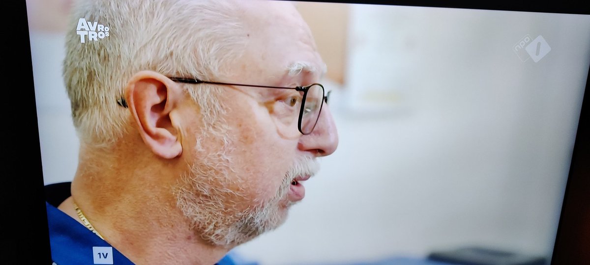 Disjenmgn's tweet image. Als de cameraman/vrouw v @eenvandaag je niet mot.....
#eenvandaag #NSpublieksprijs