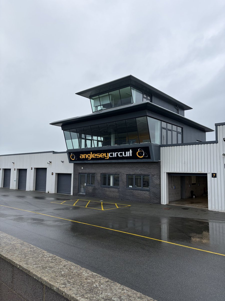 Adrian Fernandez tweet media