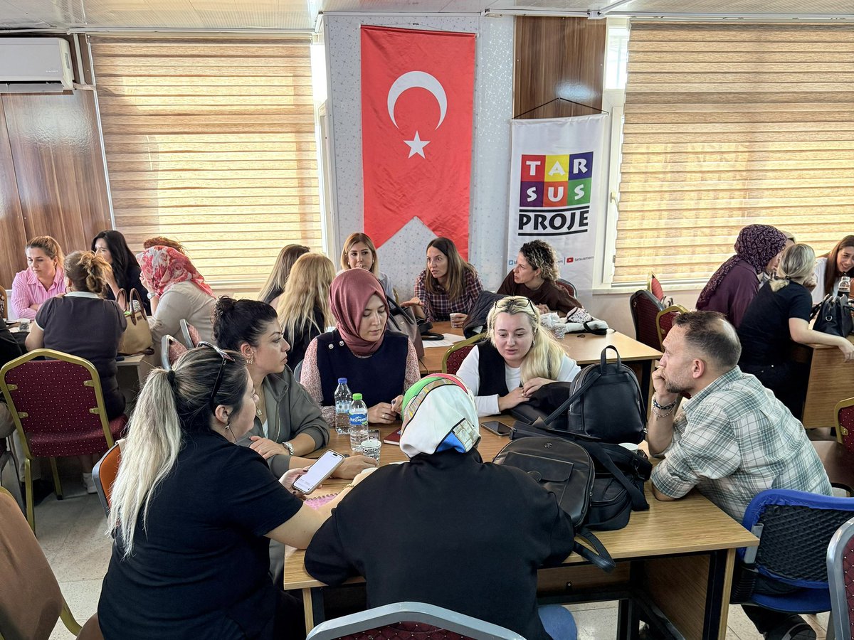 tarsusmem1's tweet photo. Tarsus eTwinning Çalıştayı, İlçe Milli Eğitim Müdürlüğü  Ek Hizmet Binası toplantı salonunda gerçekleştirildi.

🔗 https://t.co/oDs3M0LJbE

@tcmeb 
@valiatillatoros 
@MersinMEM 
@Muhammed0744 
@m_anteplioglu66 
@eTwinningMersin https://t.co/MmXaklmOjN