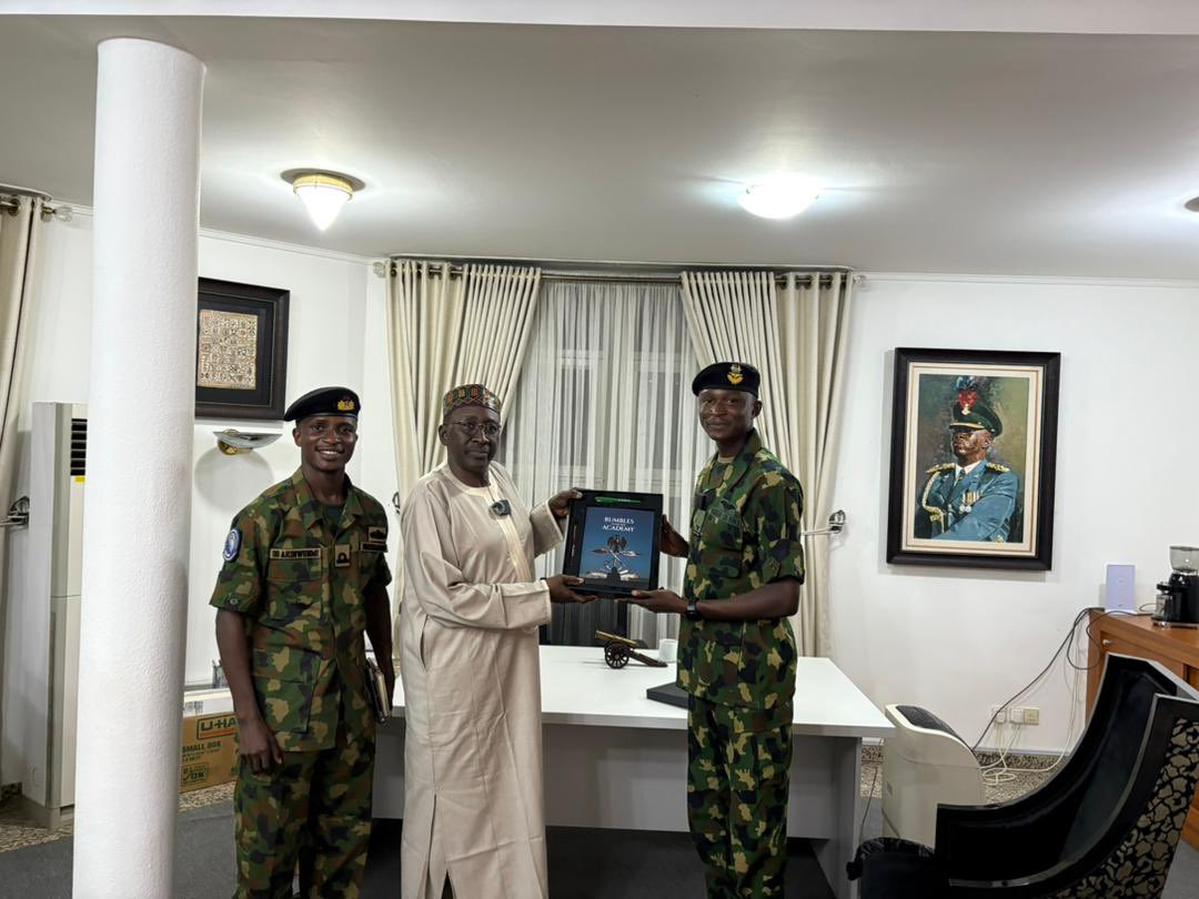 yourownkupid's tweet image. RITNA Team after an interview with Major General Mohammed Babagana Monguno (rtd) CFR. Former National Security Adviser, Former Chief of Defence Intelligence, Former Academy Adjutant.