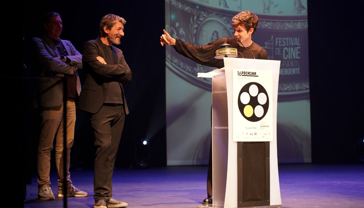 vino_del_mar's tweet photo. Estamos felices y orgullosos de todas las cosas buenas que están sucediendo con la película 🎬🎉

Muchas gracias a toda la organización del FECICAM y en especial a Alvar Vielsa, Marina González y José Luis Garralón por su generosidad y cariño. https://t.co/qnL9BJqhNR
